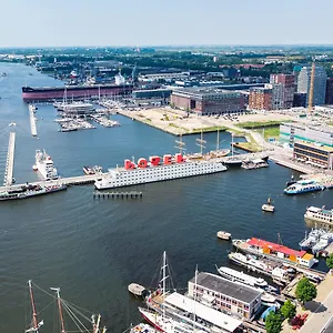 Отель Botel