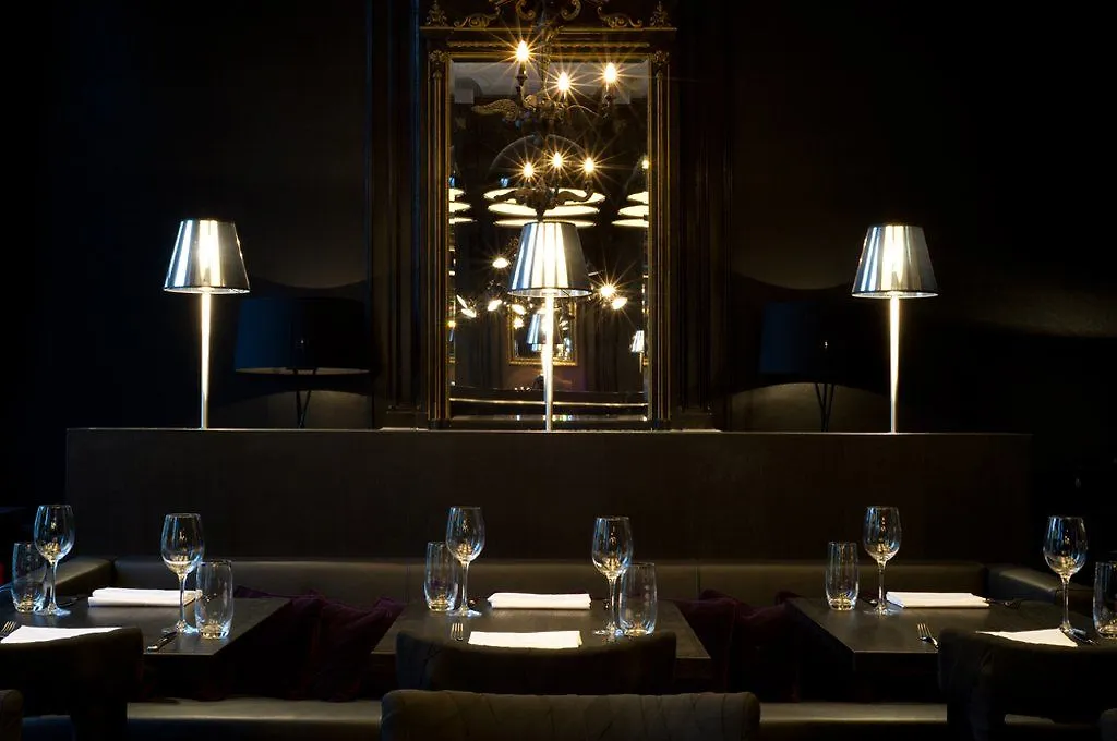 Canal House Amsterdam 4*,