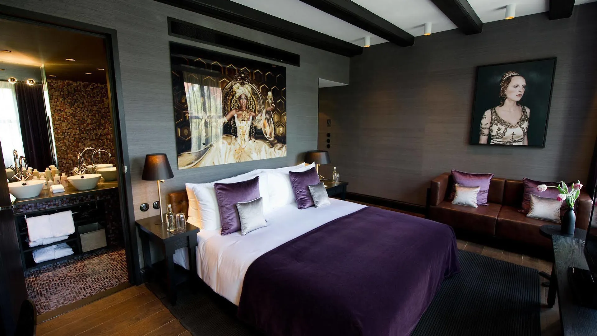 Canal House Amsterdam 4*,